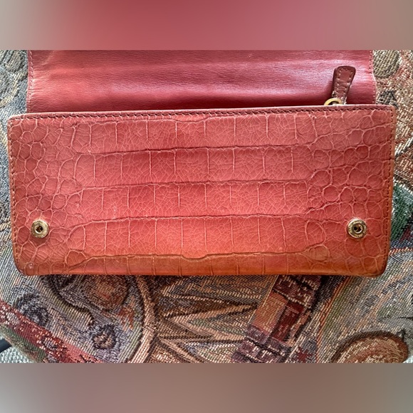 Miu Miu Authentic Crocodile Embossed Leather Wallet Carmel with Rust Interior - Picture 4 of 11